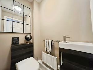 Photo 33- click for photo gallery